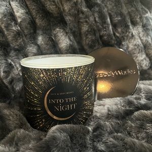 3 Wick Bath & Body Works Into The Night candle. Very RARE Scent!